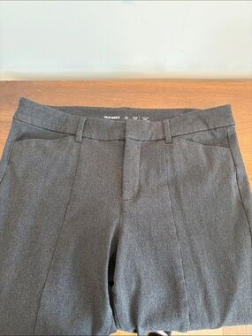 Old Navy Grey 
Pixie Ankle Pants